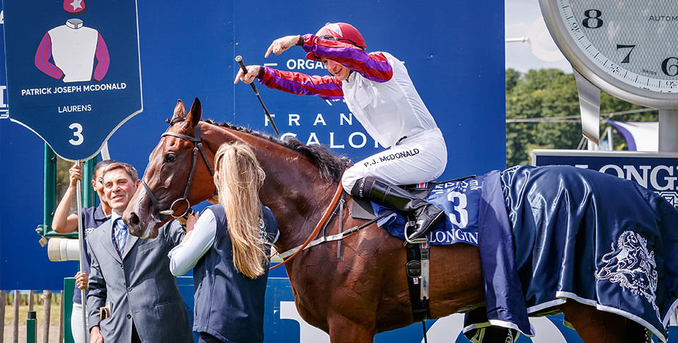 Laurens wins the Prix de Diane.