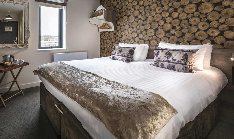 Lodge Bedroom Newbury